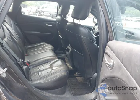 2013 Dodge Dart Limited z USA, uszkodzony, nr VIN 1C3CDFCH7DD224715